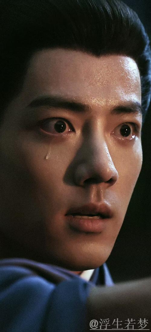 极光上线大哭表情并配文：最期待的一集